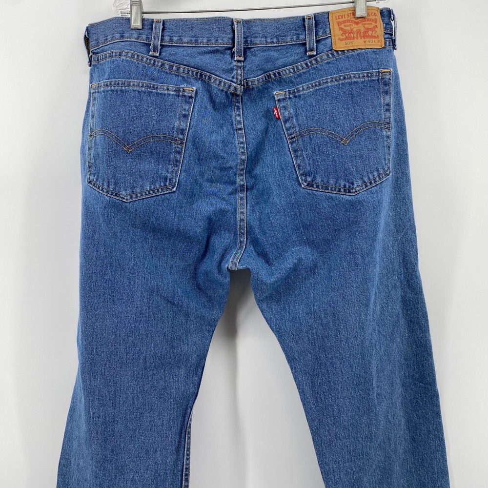 Levi Strauss 505 Jeans Mens W40 L30 Blue Straight Fit Denim Pants - Picture 4 of 10